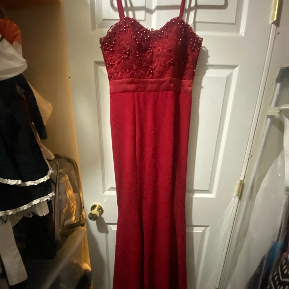 Red size 4 long gown